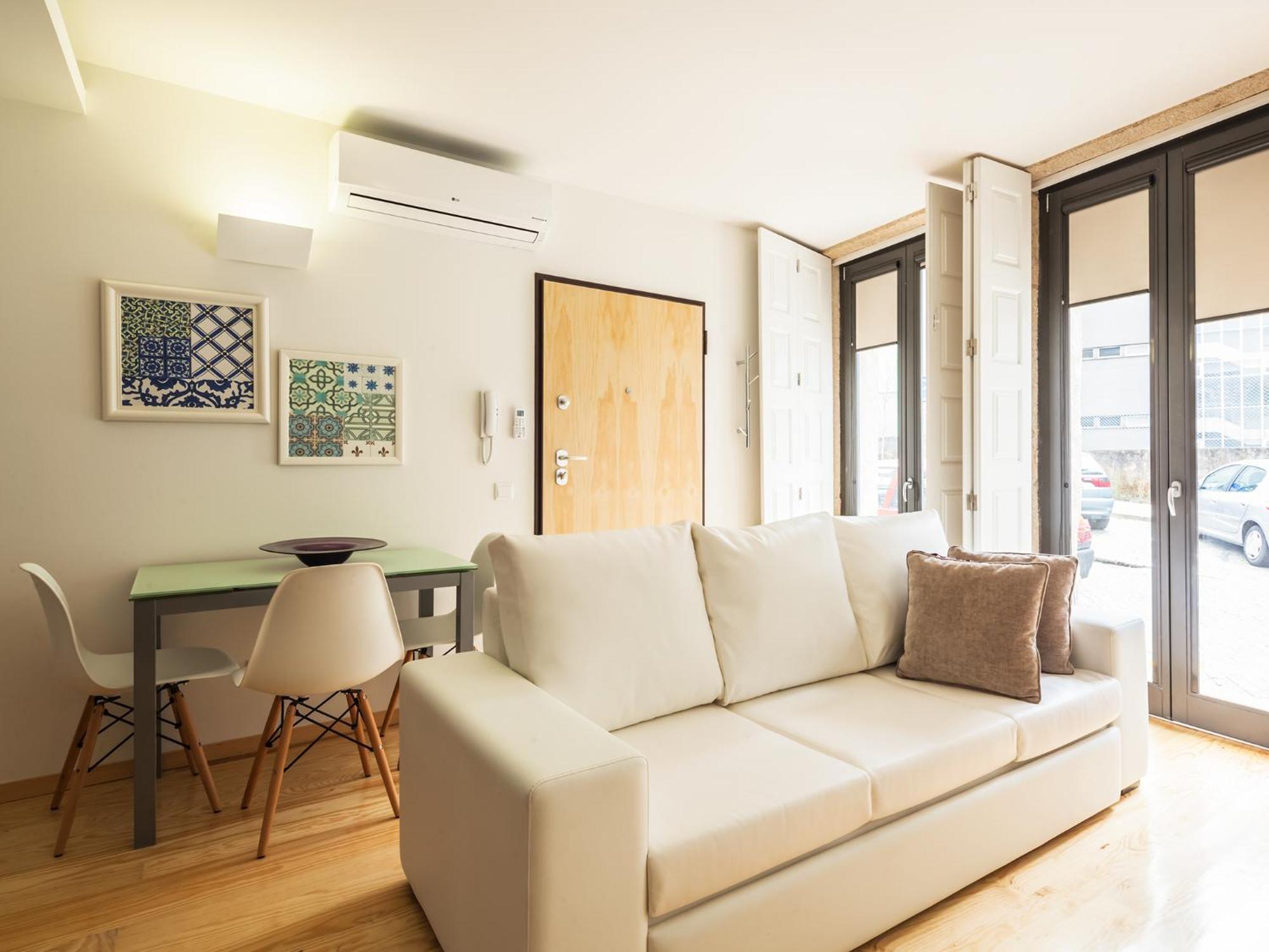 Insitu Trindade By Guestify Apartment Porto Room photo