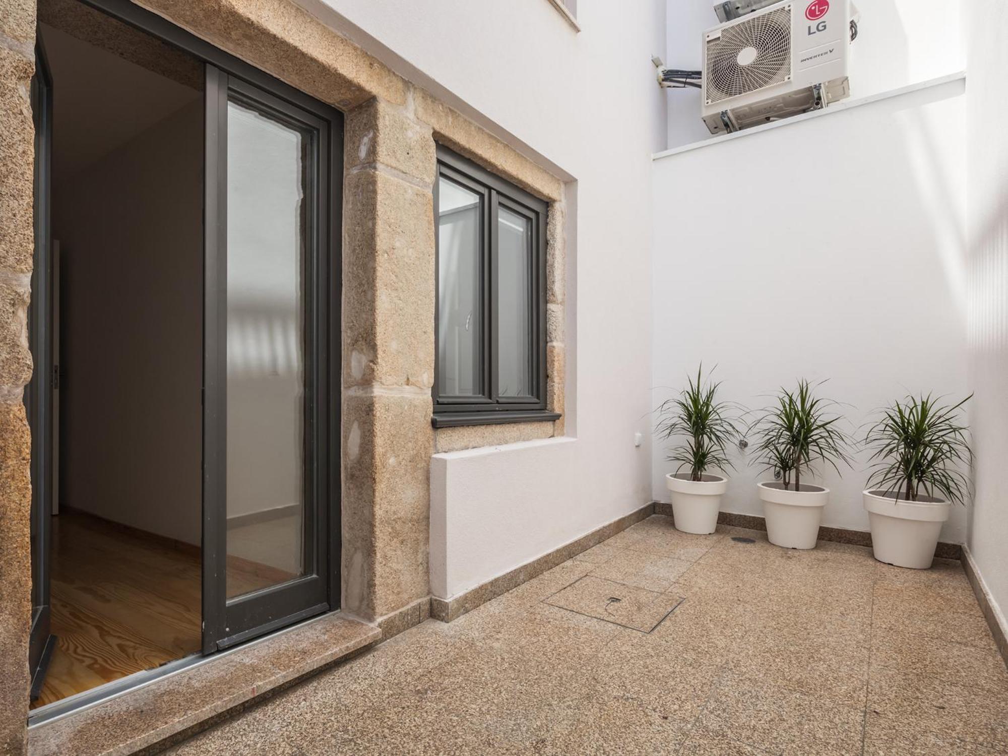 Insitu Trindade By Guestify Apartment Porto Room photo